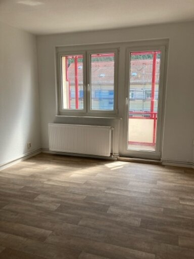 Wohnung zur Miete 300 € 3 Zimmer 57,1 m² 3. Geschoss frei ab sofort Feldstraße 60 Stadtilm 99326