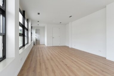 Studio zur Miete 700 € 2 Zimmer 70 m² Maxstraße Vor dem Sterntor Bonn 53111