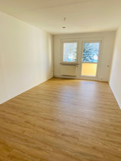 Wohnung zur Miete 190 € 1 Zimmer 29,2 m² 2. Geschoss frei ab sofort Max-Wenzel-Straße 9 Ehrenfriedersdorf 09427