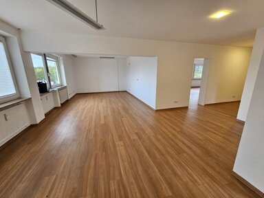 Bürogebäude zur Miete 2.930 € 5 Zimmer 202 m² Bürofläche Büchenbach - Dorf Erlangen 91058