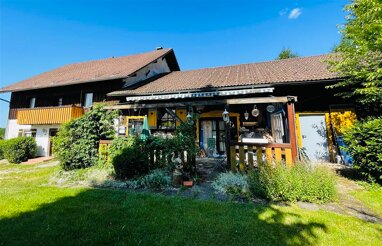 Haus zum Kauf 299.000 € 7 Zimmer 178 m² 1.714 m² Grundstück Ölberg Schöllnach 94508