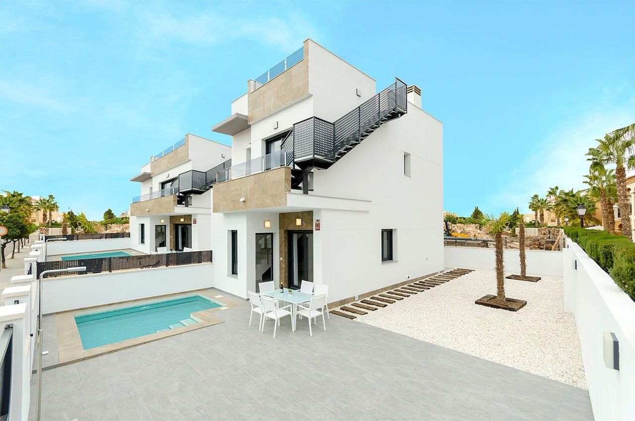 Villa zum Kauf provisionsfrei 369.000 € 4 Zimmer 113 m²<br/>Wohnfläche 114 m²<br/>Grundstück Torrevieja 03184