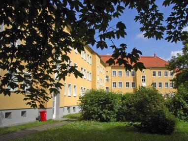 Wohnung zur Miete 318,85 € 2 Zimmer 45,6 m² 3. Geschoss Gutenbergstraße 2 Nordfront Magdeburg, 3. Etage Mitte 39106