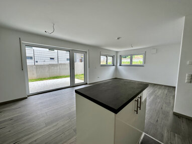 Wohnung zur Miete 800 € 2 Zimmer 70 m² Erlabrunn 97250