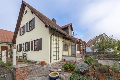 Einfamilienhaus zum Kauf 575.000 € 4 Zimmer 141 m² 585 m² Grundstück frei ab 01.01.2025 Nordendorf Nordendorf 86695