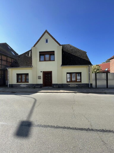 Einfamilienhaus zum Kauf provisionsfrei 229.000 € 6 Zimmer 156 m² 784 m² Grundstück Hagenow Hagenow 19230