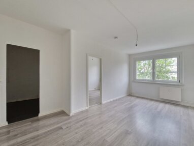 Wohnung zur Miete 255 € 3 Zimmer 53 m² 2. Geschoss Marie-Tilch-Straße 35 Hutholz 645 Chemnitz 09123