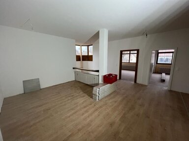 Wohnung zur Miete 870 € 4 Zimmer 105 m² EG frei ab 01.02.2025 Raiffeisenstr. 1 Emersacker 86494