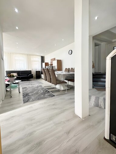 Wohnung zum Kauf 247.400 € 3 Zimmer 130 m² Schwaigern Schwaigern 74193