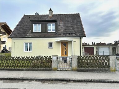 Einfamilienhaus zur Miete 1.890 € 6 Zimmer 160 m² 670 m² Grundstück frei ab sofort Stadtgebiet Landsberg 86899