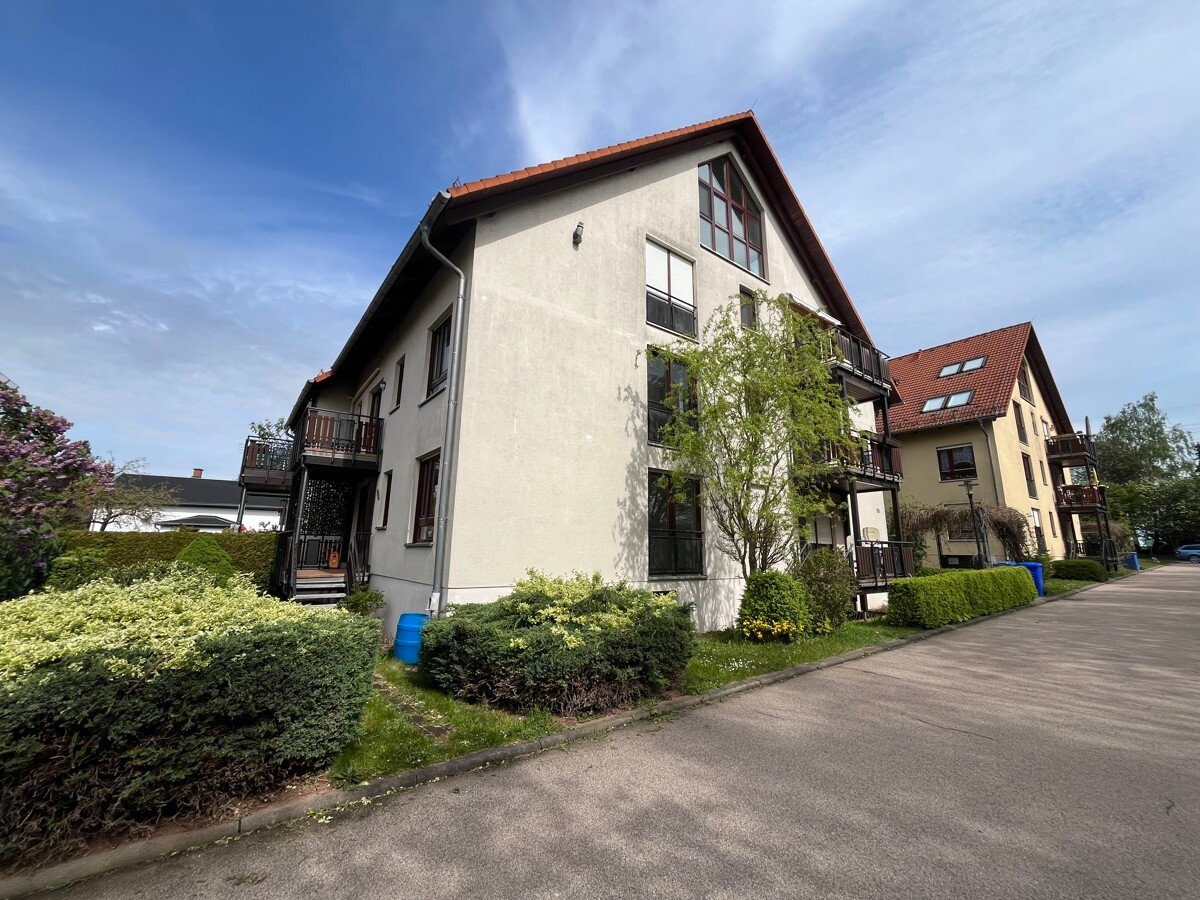 Wohnung zum Kauf 90.000 € 3 Zimmer 64,3 m²<br/>Wohnfläche 2. Stock<br/>Geschoss Steinpleis Werdau 08412