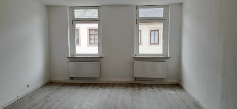 Wohnung zum Kauf 55.000 € 3 Zimmer 85 m² 2. Geschoss Rochlitz Rochlitz 09306