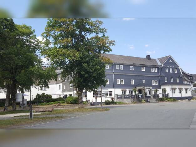 Hotel zum Kauf 1.495.000 € 39 Zimmer 5.122 m² Grundstück Astenstr. 8 Altastenberg Winterberg-Altastenberg 59955