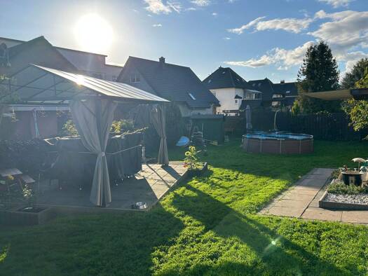 Haus zum Kauf 400.000 € 8 Zimmer 175 m² 1.027 m² Grundstück frei ab sofort Sundern Hiddenhausen 32120