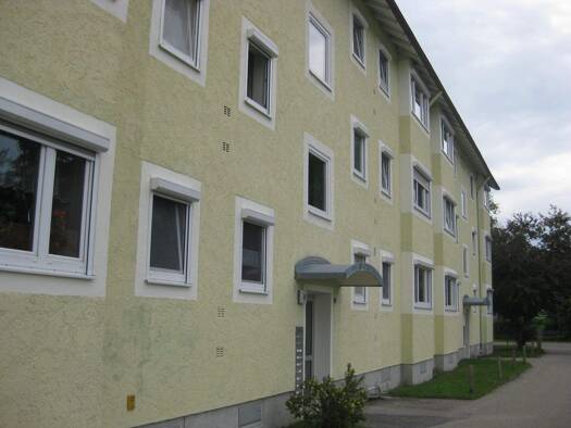 Wohnung zur Miete 368 € 2 Zimmer 40,9 m² 1. Geschoss frei ab sofort Graf-Berengar-Straße 8 Altenmarkt 83352
