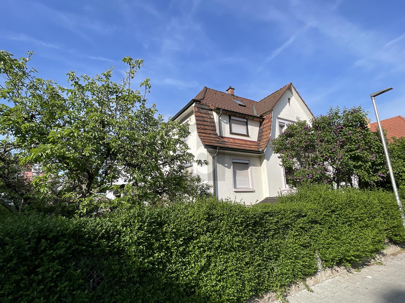Mehrfamilienhaus zum Kauf 1.490.000 € 24 Zimmer 721 m²<br/>Wohnfläche 632 m²<br/>Grundstück Friedlingen Weil am Rhein 79576