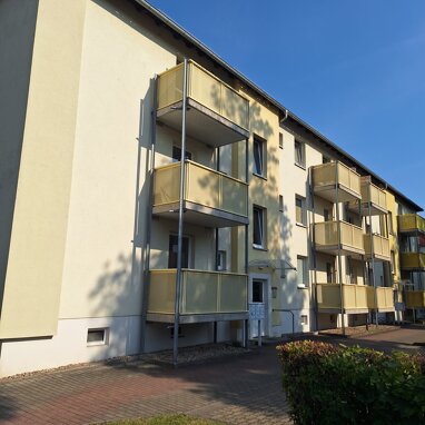 Wohnung zur Miete 300 € 2 Zimmer 43,4 m² Erdgeschoss frei ab sofort Straße der Freundschaft 23 Pausitzer Delle Riesa 01589