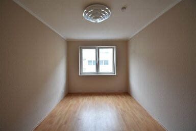 Wohnung zur Miete nur mit Wohnberechtigungsschein 378 € 2 Zimmer 60,3 m² 2. Geschoss frei ab sofort Am Sonnenbrunnen 21 Sonnborn Wuppertal 42327