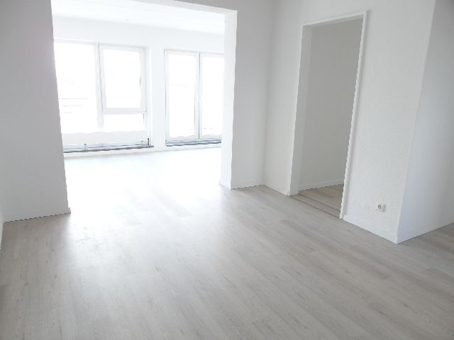 Wohnung zur Miete 990 € 3,5 Zimmer 100 m² 4. Geschoss Mitte Hameln 31785
