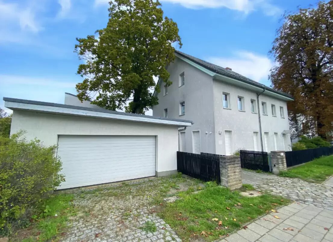 Mehrfamilienhaus zum Kauf 5 Zimmer 550 m²<br/>Wohnfläche 1.600 m²<br/>Grundstück Altglienicke Berlin 12524