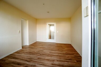 Wohnung zur Miete 243 € 2 Zimmer 47,8 m² 1. Geschoss Liebknechtstraße 3 Siedlung Neundorf Plauen 08523