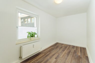 Wohnung zur Miete 358 € 3 Zimmer 60 m² Erdgeschoss Reichsstraße 2a Stadtmitte West Gera 07545