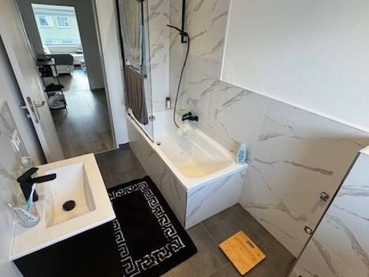 Wohnung zur Miete 650 € 2 Zimmer 60 m² frei ab sofort Gartenstraße 40 Bad Pyrmont 31812