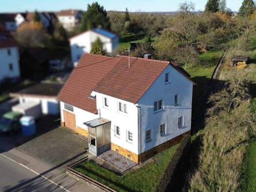 Einfamilienhaus zum Kauf 392.000 € 7 Zimmer 149,1 m² 1.634 m² Grundstück Gomaringen 72810