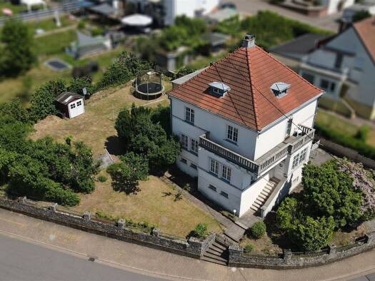 Einfamilienhaus zum Kauf 299.000 € 6 Zimmer 190 m² 770 m² Grundstück Beckingen 66701