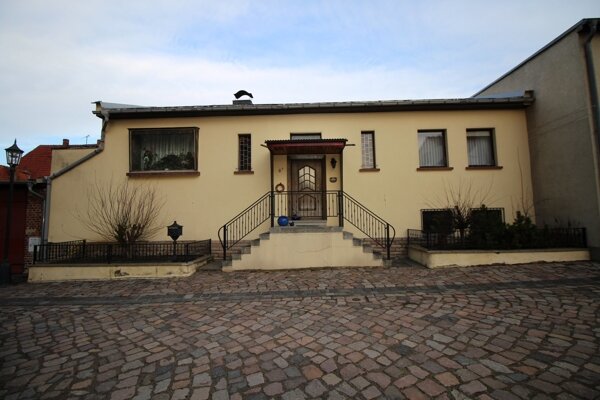 Einfamilienhaus zum Kauf 75.000 € 3 Zimmer 100 m²<br/>Wohnfläche 326 m²<br/>Grundstück Ermsleben Ermsleben 06463