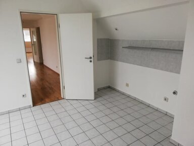 Wohnung zur Miete 700 € 3 Zimmer 83 m² frei ab sofort Gisbertstr. 1 Holweide Köln 51067