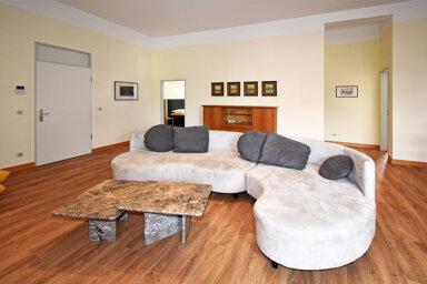 Wohnung zur Miete 1.300 € 3 Zimmer 100 m² 1. Geschoss frei ab 01.03.2025 Maximin 4 Trier 54292