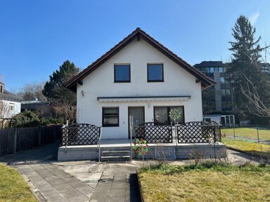 Einfamilienhaus zum Kauf 2.400.000 € 6 Zimmer 197 m² 930 m² Grundstück frei ab sofort Land in Sonne München 80686