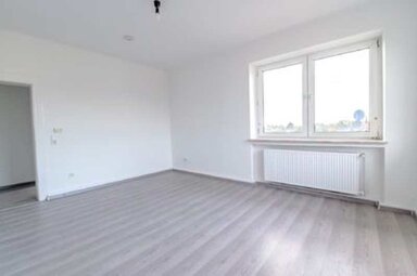 Wohnung zur Miete 700 € 2 Zimmer 74 m² frei ab sofort Kalkumer Straße Unterrath Düsseldorf 40468