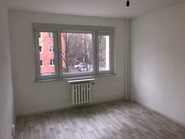 Wohnung zur Miete 330 € 3 Zimmer 59,9 m² 1. Geschoss Kastanienweg 51 Bernburg Bernburg (Saale) 06406