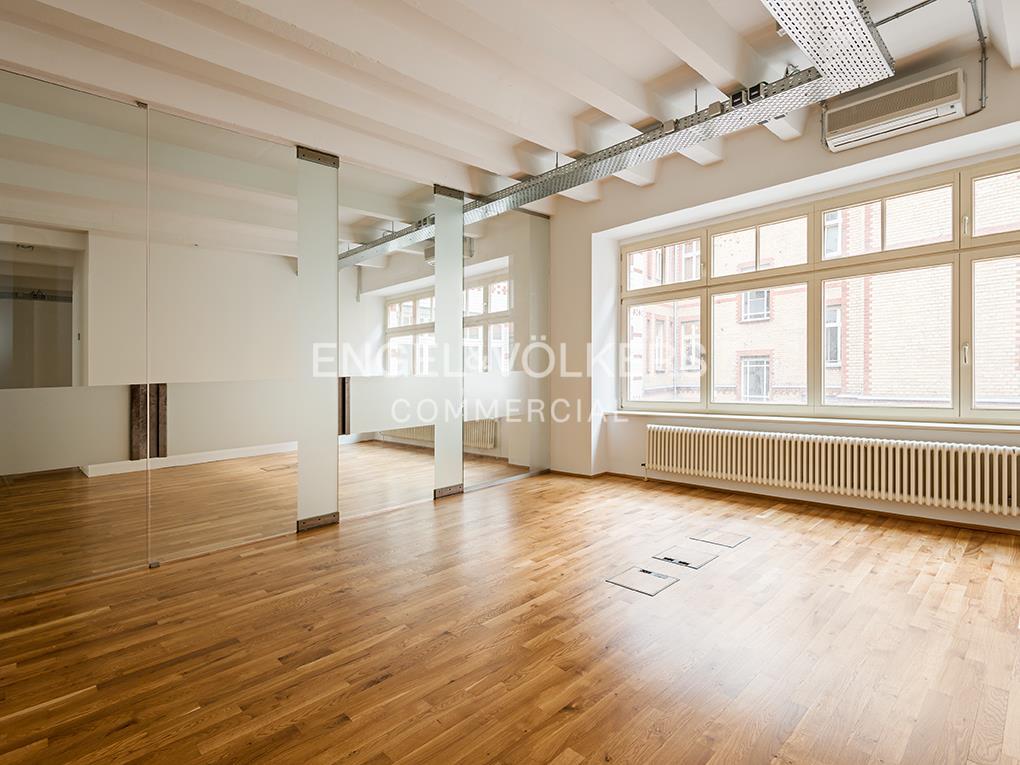 Büro-/Praxisfläche zur Miete 29 € 137,4 m²<br/>Bürofläche ab 137,4 m²<br/>Teilbarkeit Mitte Berlin 10178