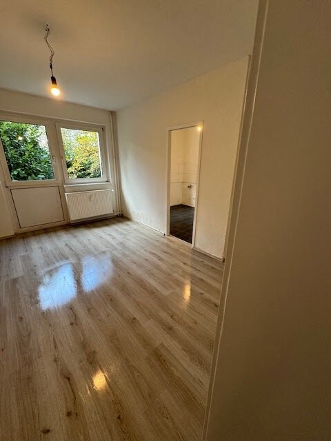 Wohnung zur Miete 468 € 3 Zimmer 61,7 m²<br/>Wohnfläche 01.12.2024<br/>Verfügbarkeit Kaßlerfelder Straße 45 Kasslerfeld Duisburg 47059