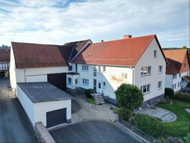 Mehrfamilienhaus zum Kauf 299.000 € 10 Zimmer 259 m² 1.173 m² Grundstück Hombressen Hofgeismar 34369