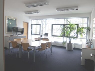 Bürofläche zur Miete 13.582 € 24 Zimmer 1.181 m² Bürofläche teilbar ab 448 m² Mittlerer Westen Regensburg 93049
