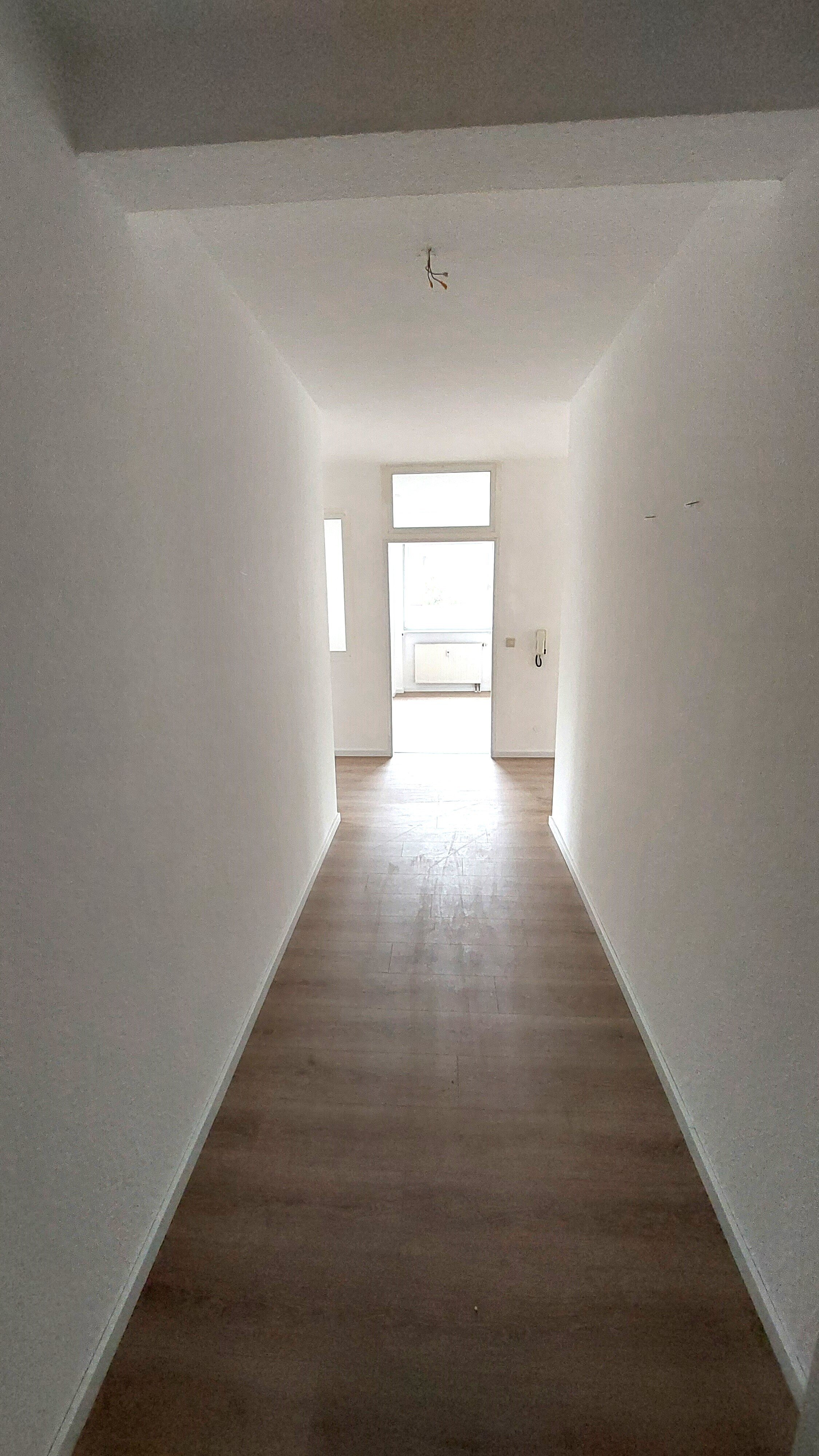 Wohnung zur Miete 850 € 3 Zimmer 104,7 m²<br/>Wohnfläche 1. Stock<br/>Geschoss Ab sofort<br/>Verfügbarkeit Elchstraße 24 Rothenstadt Weiden in der Oberpfalz 92637