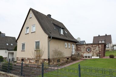 Einfamilienhaus zum Kauf 225.000 € 6 Zimmer 110 m² 747 m² Grundstück Rothwesten Fuldatal 34233