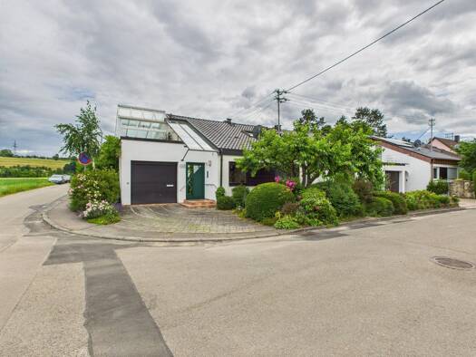 Mehrfamilienhaus zum Kauf 547.000 € 5 Zimmer 123 m² 337 m² Grundstück Breitenstein Weil im Schönbuch 71093