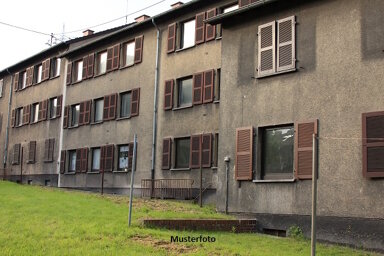 Mehrfamilienhaus zum Kauf 50.900 € 13 Zimmer 275 m² 1.381 m² Grundstück Kölleda Kölleda 99625