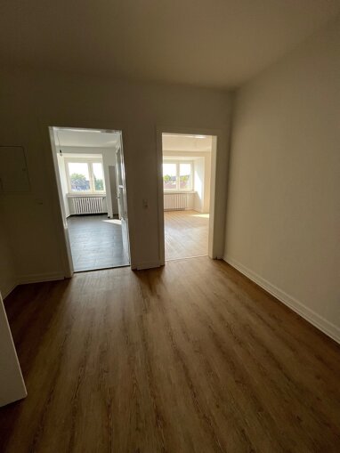Wohnung zur Miete 519 € 2 Zimmer 79 m² 4. Geschoss Mülheimer Straße 134 Neudorf - Nord Duisburg 47057