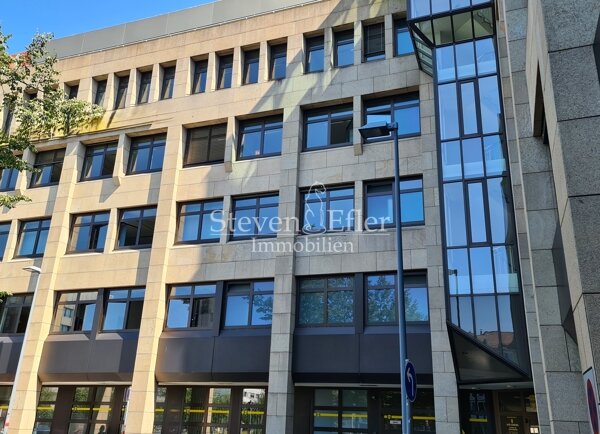 Bürofläche zur Miete 12,50 € 617,9 m²<br/>Bürofläche ab 261 m²<br/>Teilbarkeit Marienvorstadt Nürnberg 90402