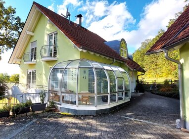Doppelhaushälfte zur Miete 1.800 € 6 Zimmer 185 m² 1 m² Grundstück Gundelsheim 96163