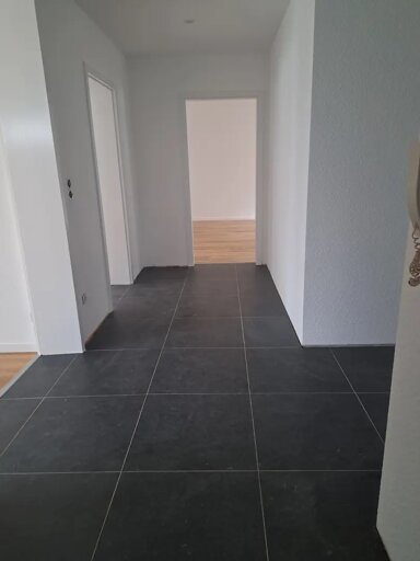 Wohnung zum Kauf provisionsfrei 156.000 € 4 Zimmer 150 m² frei ab sofort Dänischer Tisch 35/ 37 Rheinau - Mitte Mannheim 68219