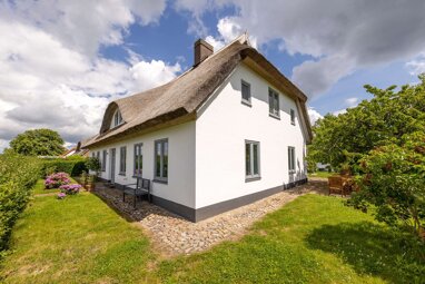 Einfamilienhaus zum Kauf 8 Zimmer 217 m² 1.835 m² Grundstück Neukamp 15 Neukamp Putbus 18581