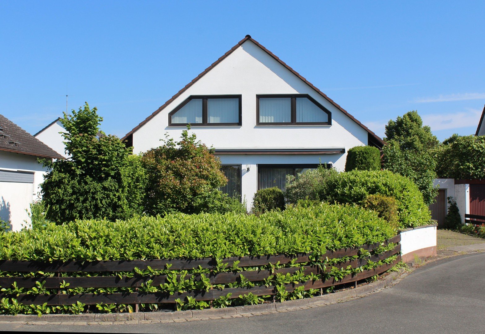 Einfamilienhaus zum Kauf Provisionsfrei 650.000 € 5 Zimmer 150,7 m²<br/>Wohnfläche 476 m²<br/>Grundstück Oberasbach Oberasbach 90522