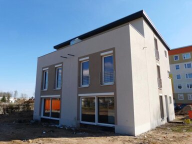 Doppelhaushälfte zum Kauf provisionsfrei 347.900 € 7 Zimmer 140 m² 375 m² Grundstück Wohnkomplex VIII Hoyerswerda 02977